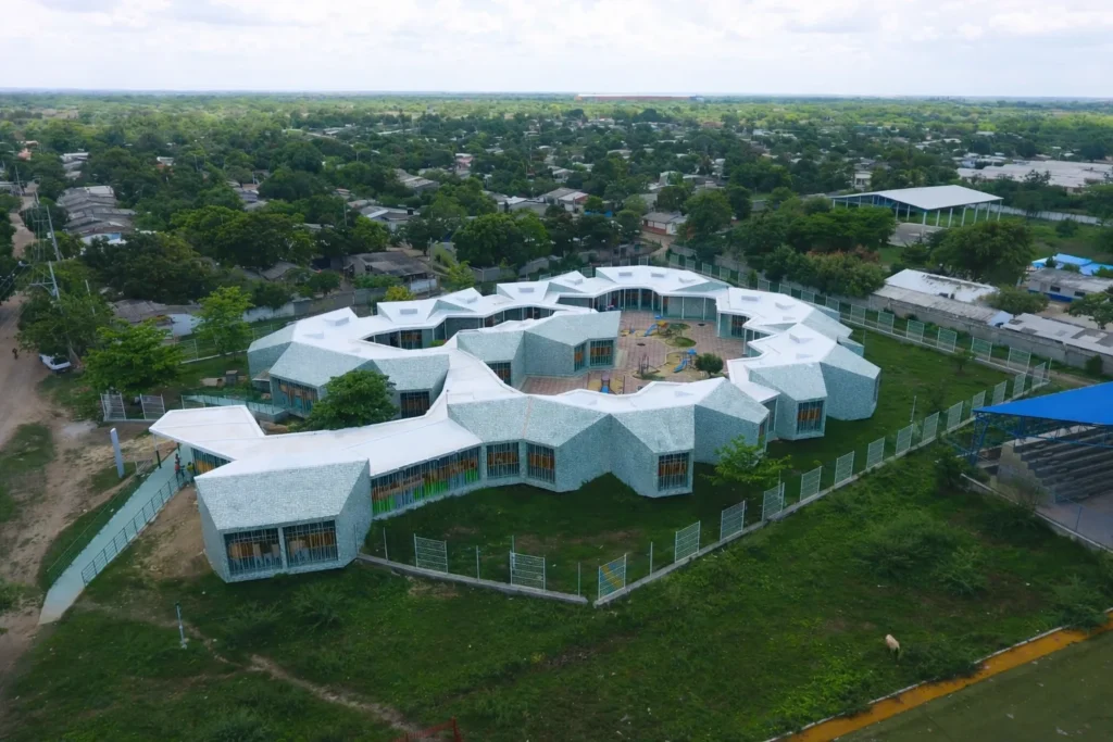 4 q85 1772471722 6706