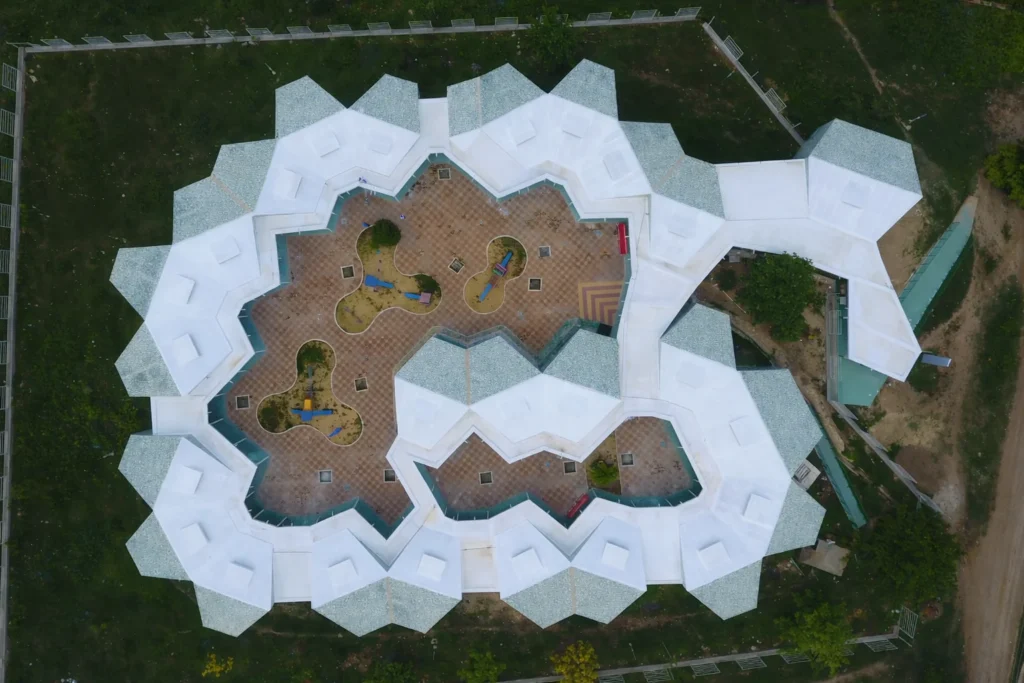 4 q85 1772471723 1523